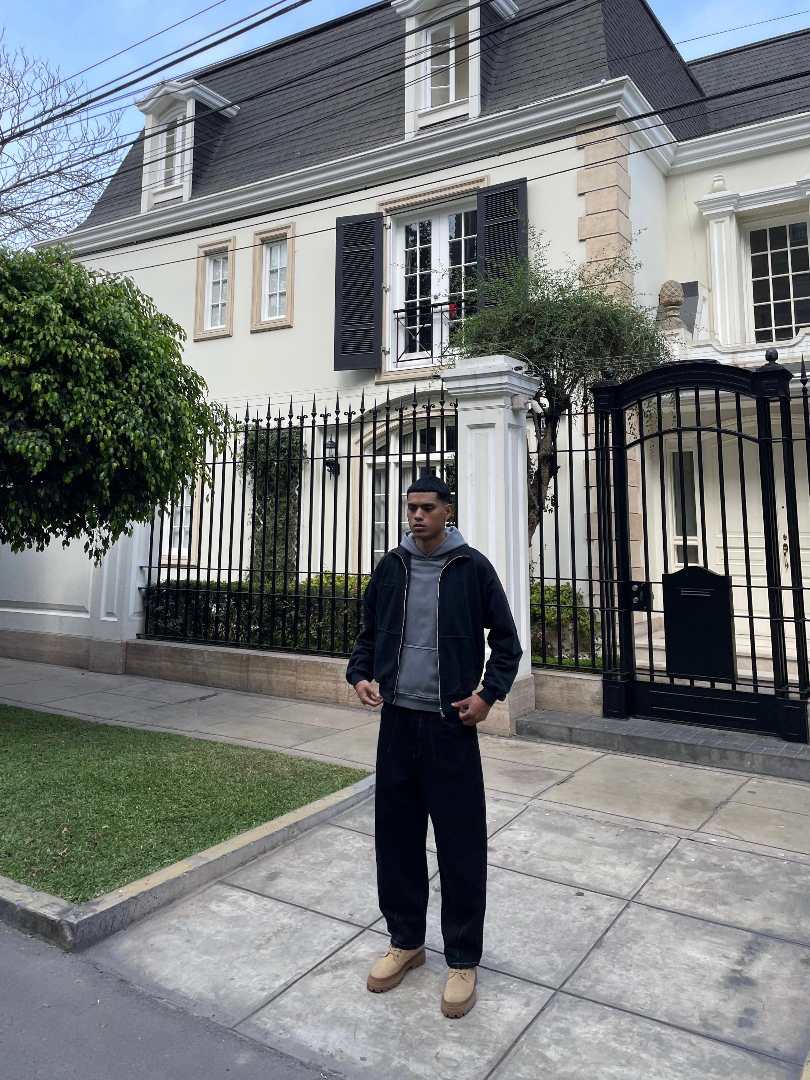 HeavyWeight Zipper - Washed Black