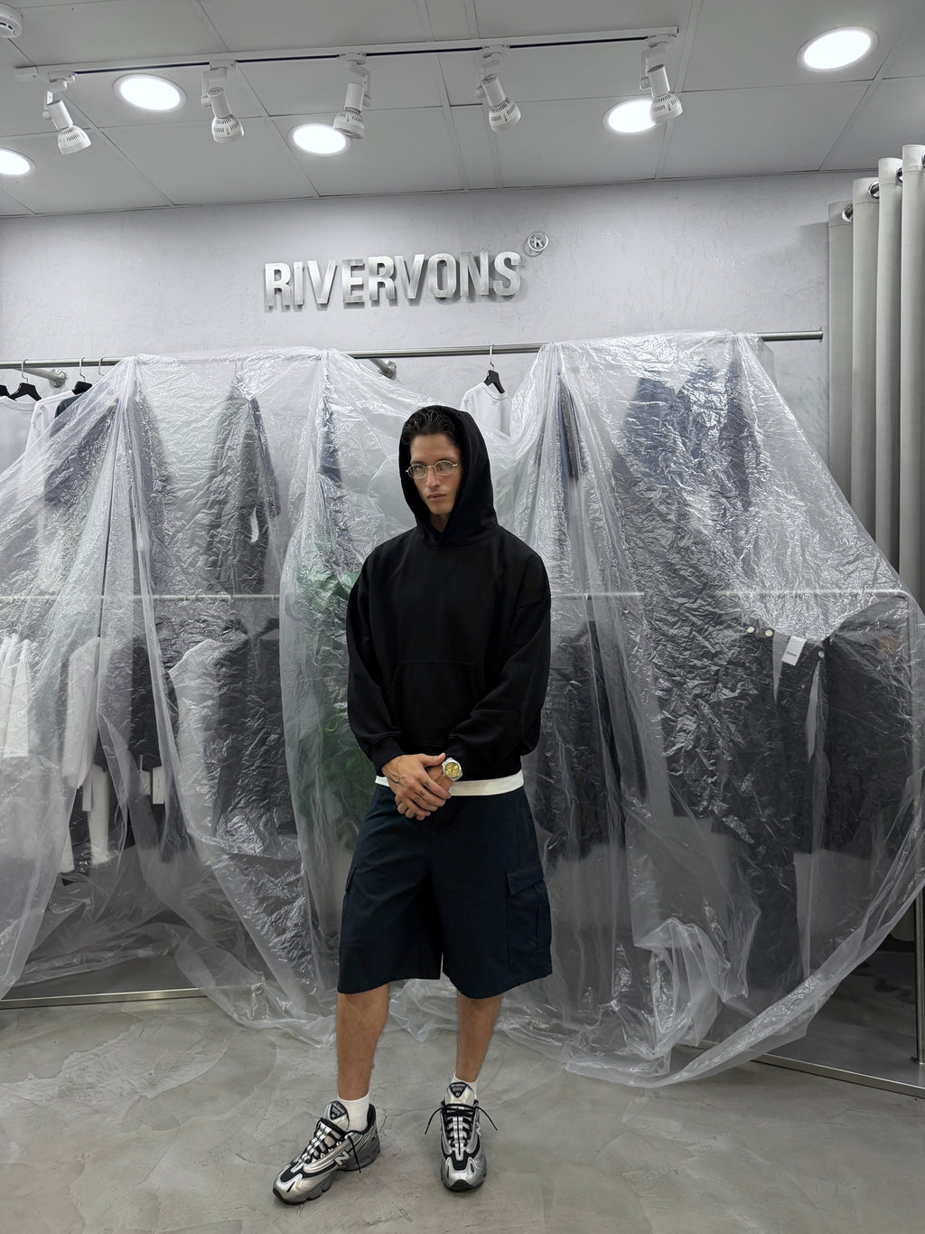 HeavyWeight Hoodie - washed Black